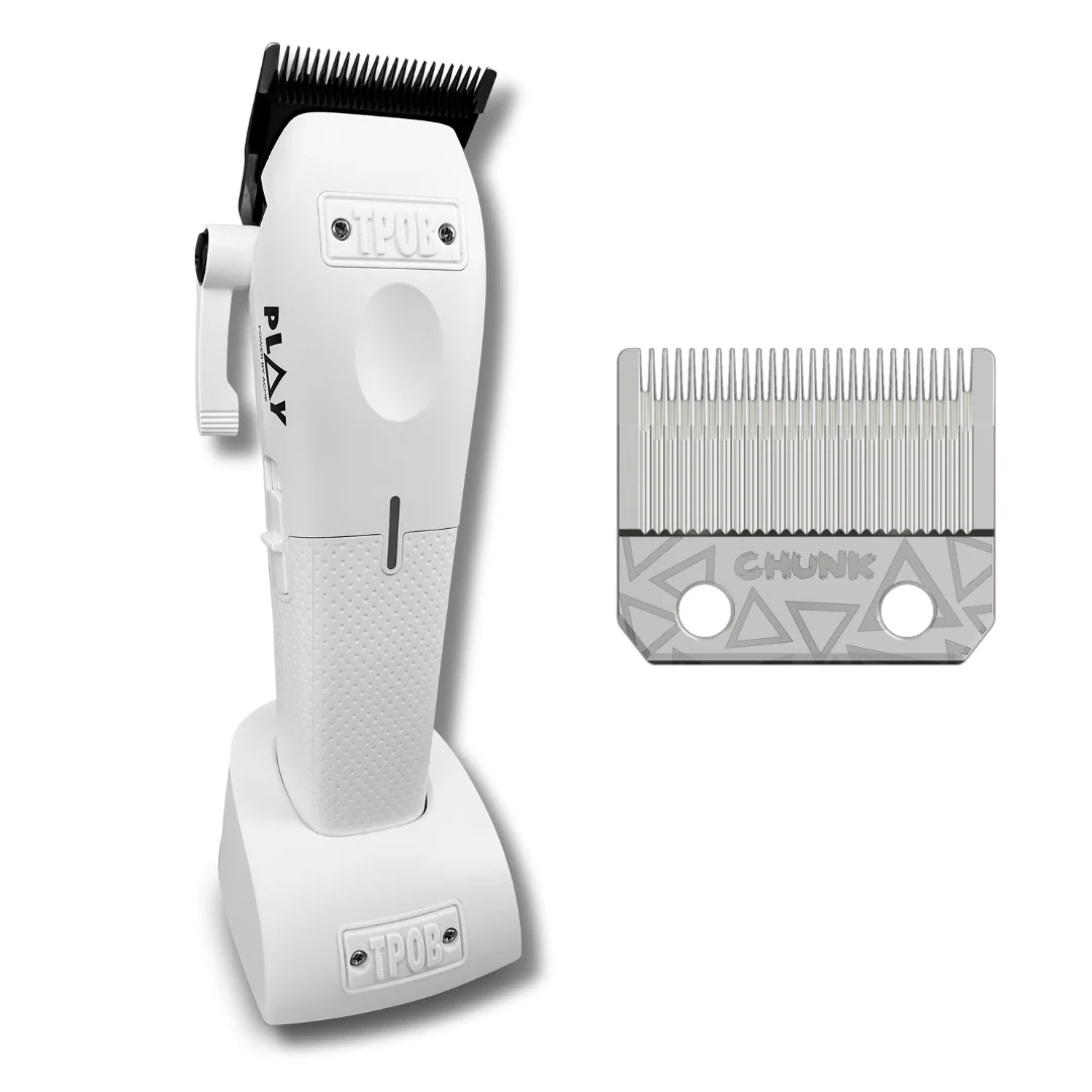 PLAY White Clipper + FREE Chunk Silver Blade